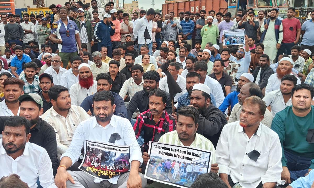 Tandur Erupts in Protest, Citizens Demand Expansion of Maniguda–Hyderabad Road