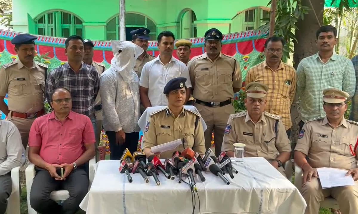 Serial Train Thief Tanedar Singh Nabbed in Hyderabad; Involved in 62 Cases Across Two States