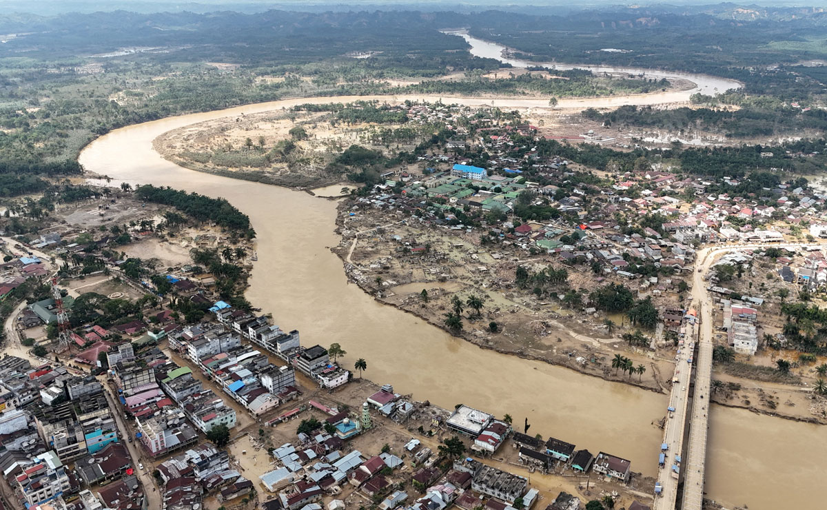 Indonesia flood death toll exceeds 1,000 as rescue, recovery efforts continue