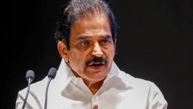 Karnataka Congress infighting: Pro-Shivakumar slogans erupt as KC Venugopal lands in Mangaluru