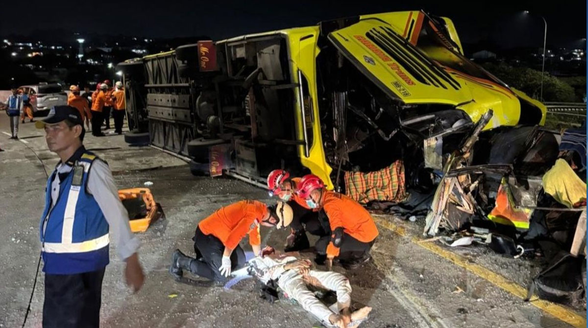 Bus accident kills 15, injures 19 in Indonesia's Semarang city