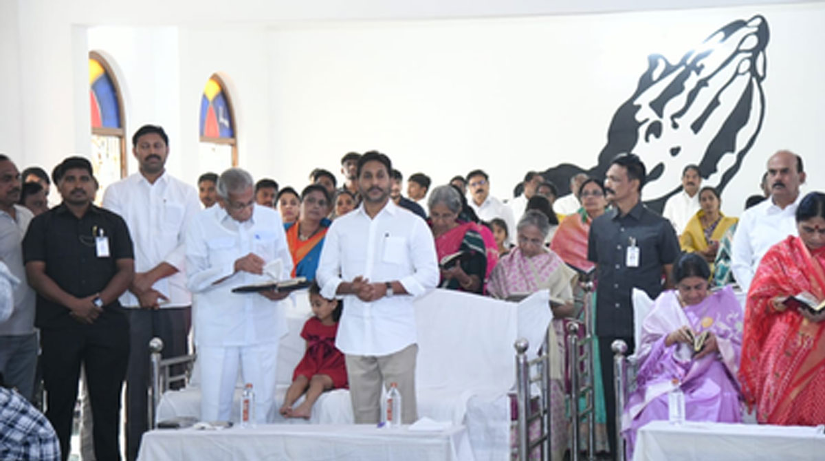 Jagan offers prayers with family members at Andhra's Pulivendula church