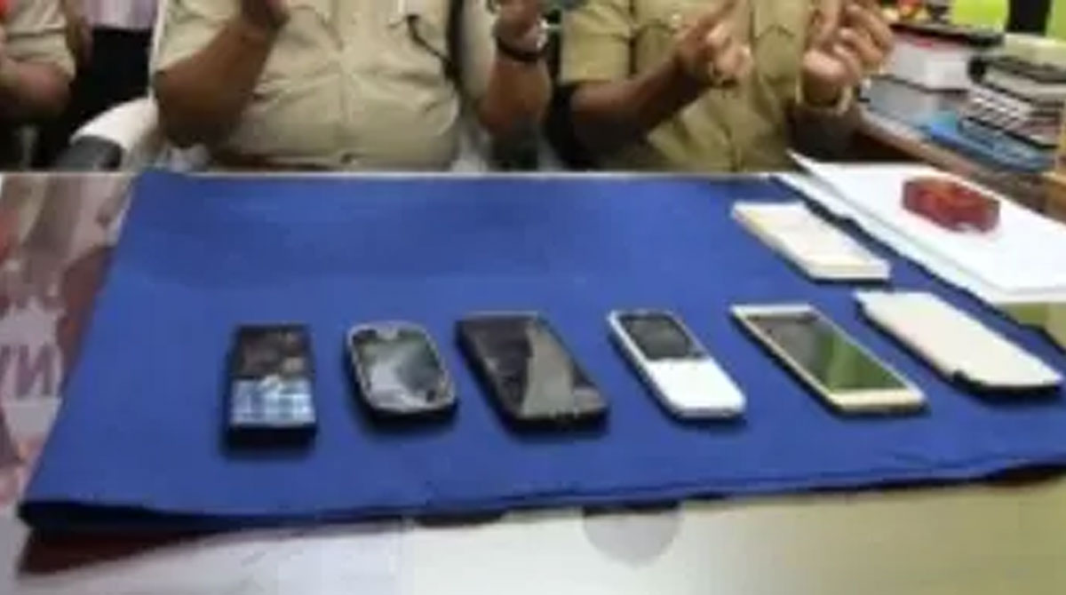 Delhi Police recover, return over 160 lost mobile phones in special ceremony