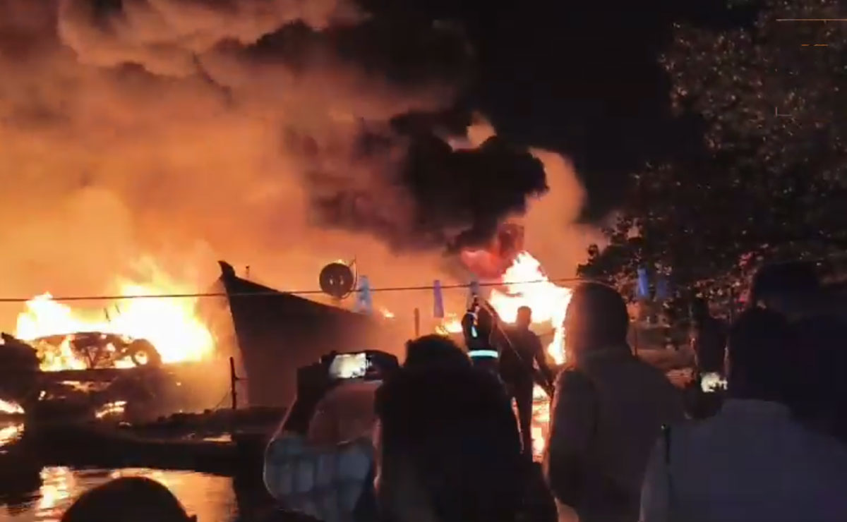 Blaze ravages fishing boats in Kerala's Ashtamudi Lake; no casualties reported