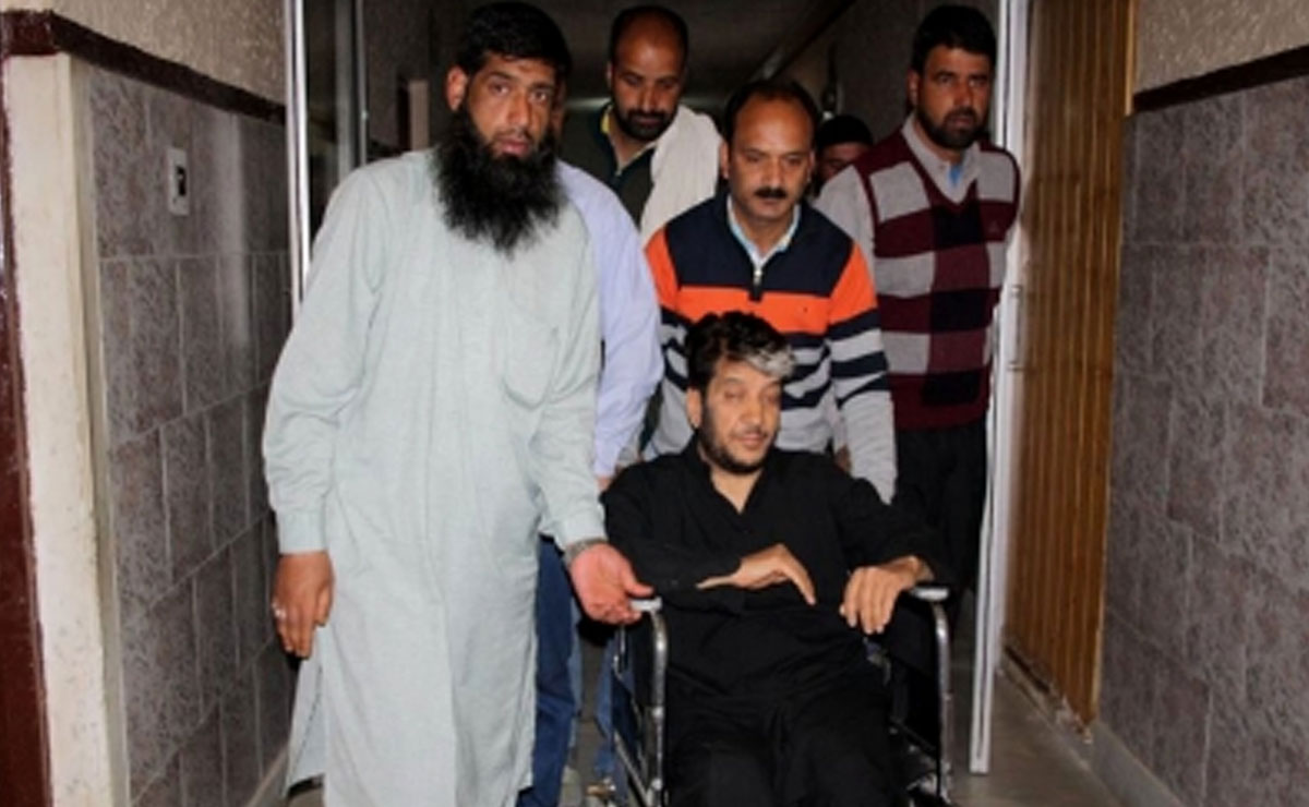 Terror funding case: SC defers Kashmir separatist leader Shabir Shah's bail plea to Jan 7