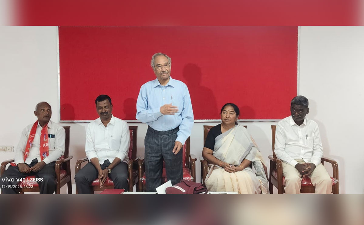 Telangana Rythu Sangham Holds Protest Against Removal of Mahatma Gandhi’s Name from MGNREGS