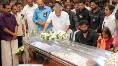 CM Vijayan, Satheesan and others mourn Sreenivasan, hail his enduring legacy in Malayalam cinema