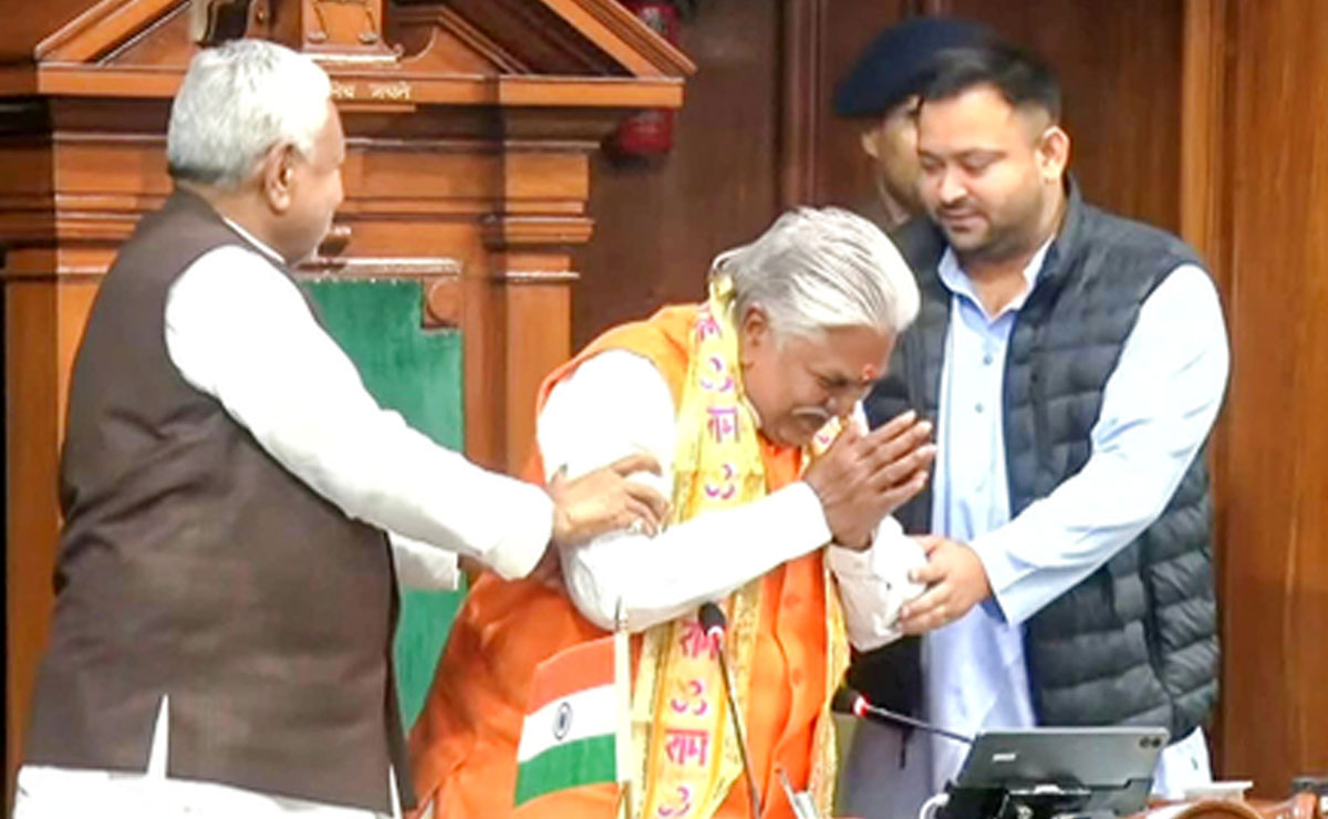 Tejashwi Yadav congratulates Prem Kumar for being elected as Speaker of Bihar Assembly