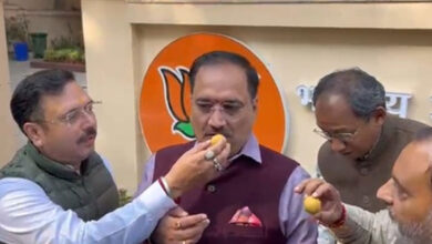 BJP wins 7 seats in MCD bypolls, AAP secures three