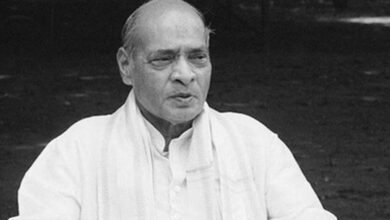 Andhra Pradesh Governor, Telangana CM pay tributes to ex-PM Narasimha Rao