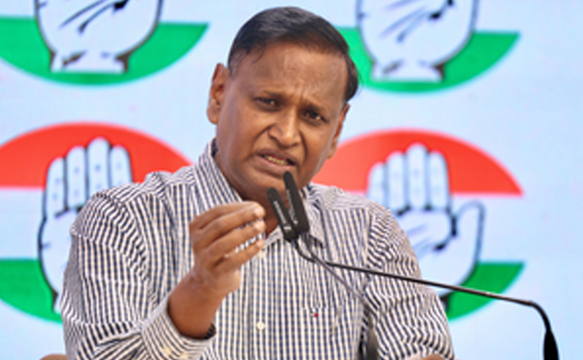 'Govt should appeal in SC': Cong leader on bail to Kuldeep Sengar in Unnao rape case