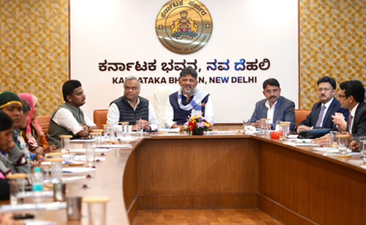 Karnataka Cong crisis: Love to be party worker than holding any post, says Shivakumar