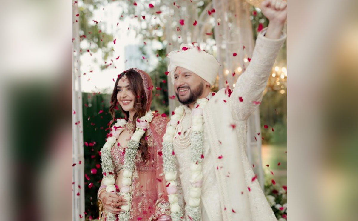 Saba Azad welcomes Aishwarya into the Roshan family with a sweet message