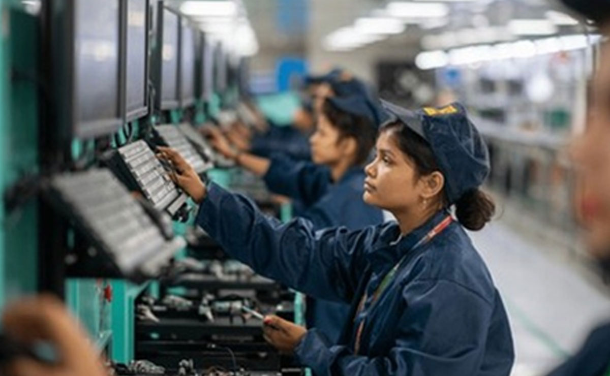 India 2nd largest mobile manufacturing country in the world: Minister