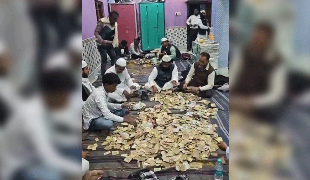 Kabir’s mosque donation video triggers fresh storm, says Muslim bizman will donate Rs 80 cr