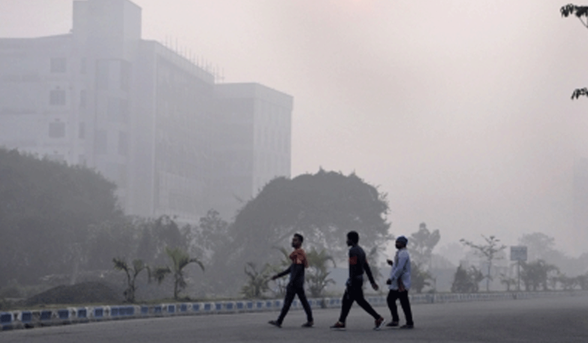 Kolkata’s air turns more hazardous than Delhi, AQI shoots up to 342