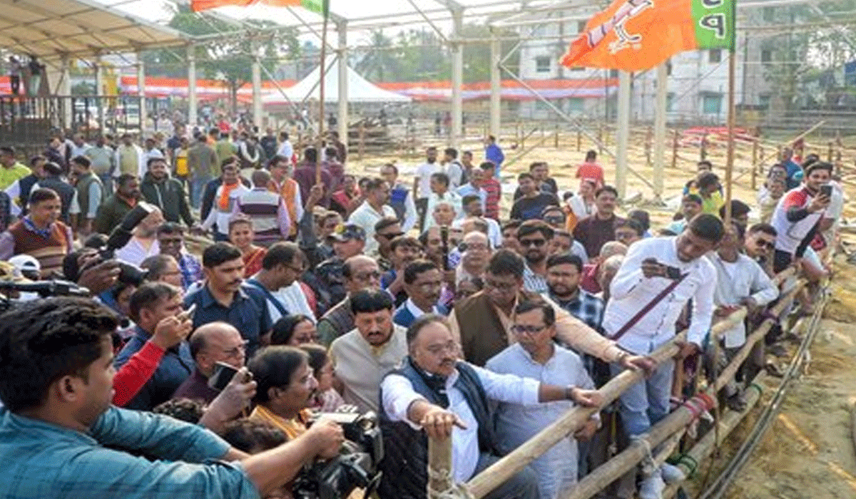 PM Modi’s chopper unable to land at Taherpur due to low visibility, to address rally virtually