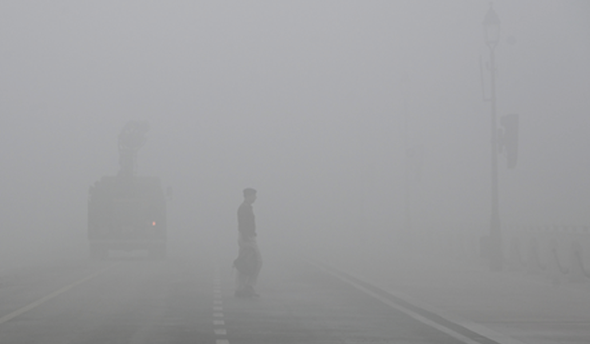 Dense fog leads to 128 flight cancellations at Delhi airport, trains delayed in several parts of country