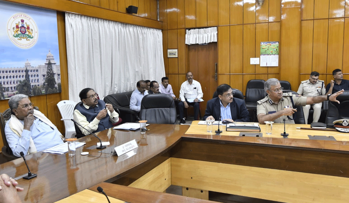 Siddaramaiah reviews preparedness for New Year celebrations, stresses women's safety