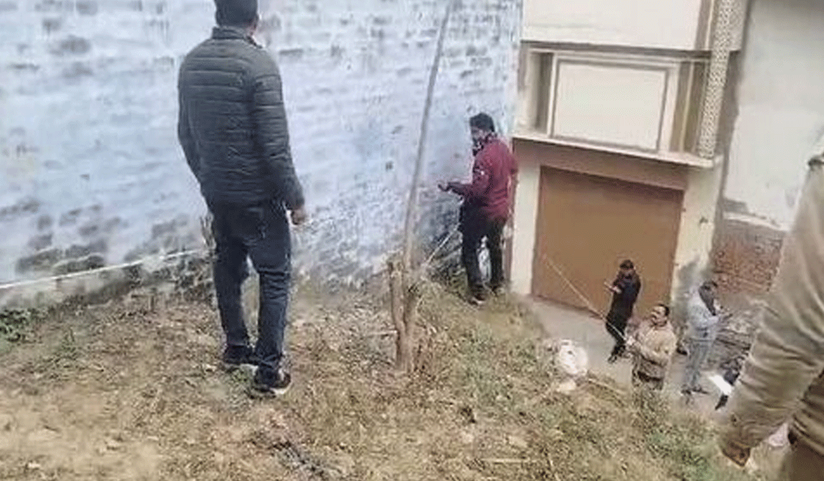 Sambhal: Survey of cemetery adjacent to Jama Masjid begins, after complaints of illegal encroachments