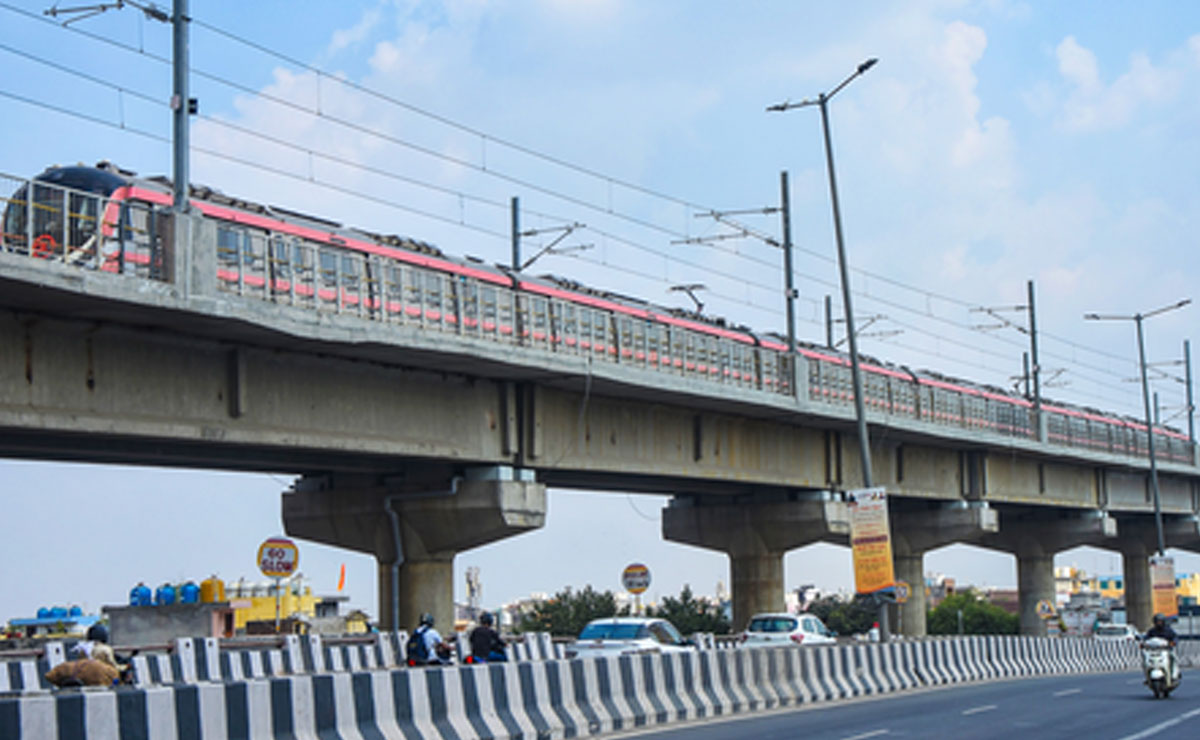 Cabinet okays Rs 12,015 crore project to expand Delhi Metro across 13 new stations