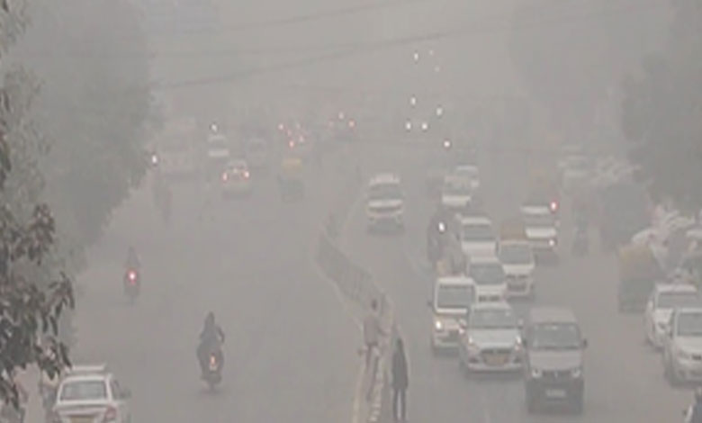 Delhi continues to struggle with toxic air as AQI remains poor