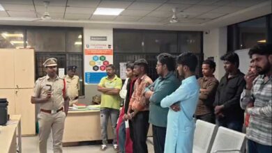 Asif Nagar Police Launch Strict Crackdown Under ‘Chabutra Mission’; Action Taken Against Late-Night Loiterers