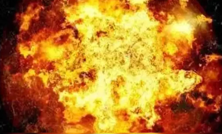 Bengal: Child mistakes crude bomb for ball, injured in explosion