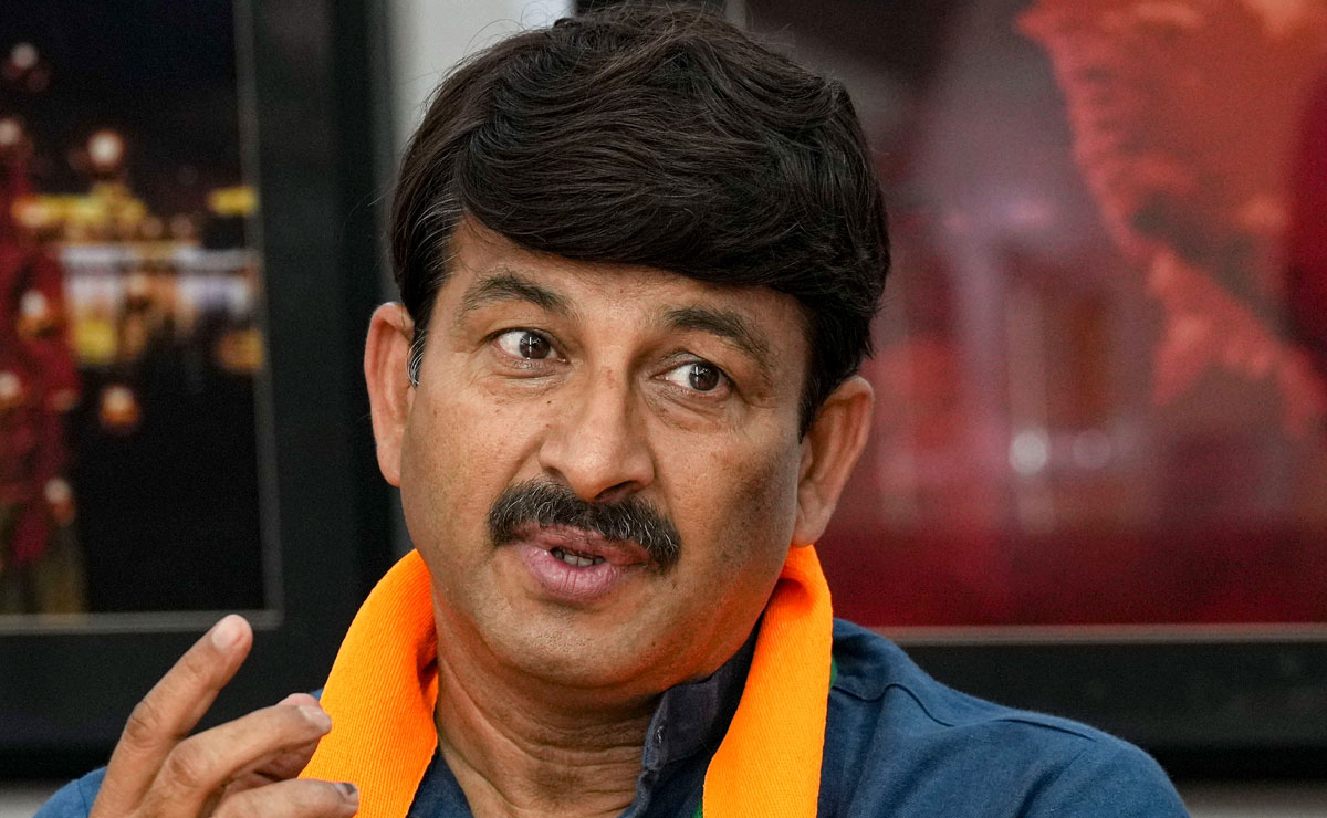 Day of sacrifice, sorrow: Leaders pay tribute to martyrs of 2001 Parliament attack