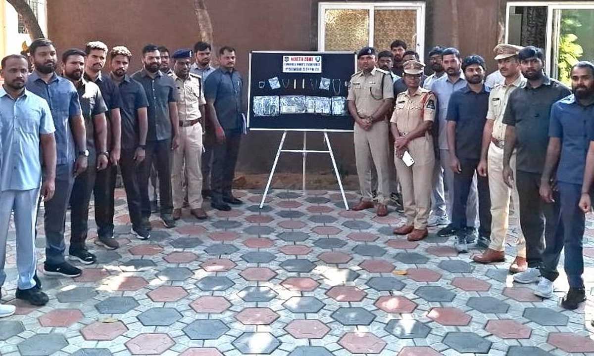 Hyderabad Police Bust Nepali Dacoity Gang Linked to Gunrock Enclave Robbery, Gold and Cash Recovered