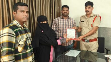 Lost Jewellery Bag Returned to Woman by Chandrayangutta Police