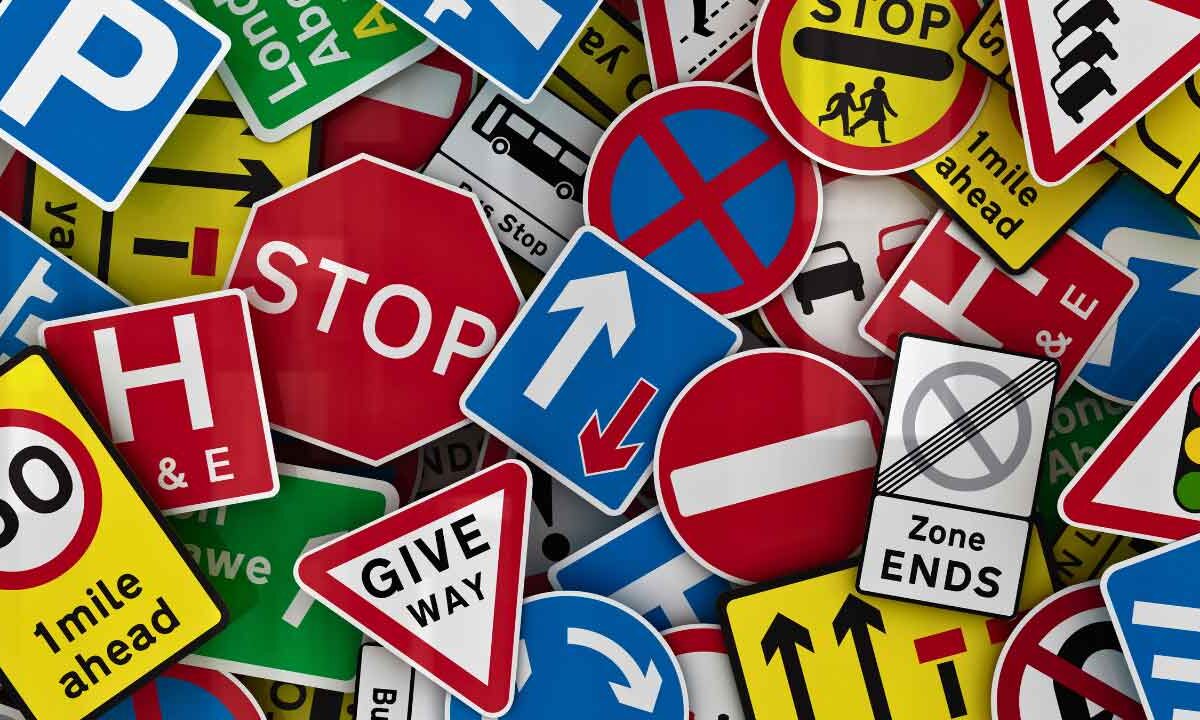 With Traffic Challans Discounts Announced to Be Available on December 13, 2025, citizens across India are seen checking their pending fines and organising necessary documents ahead of the nationwide Lok Adalat.