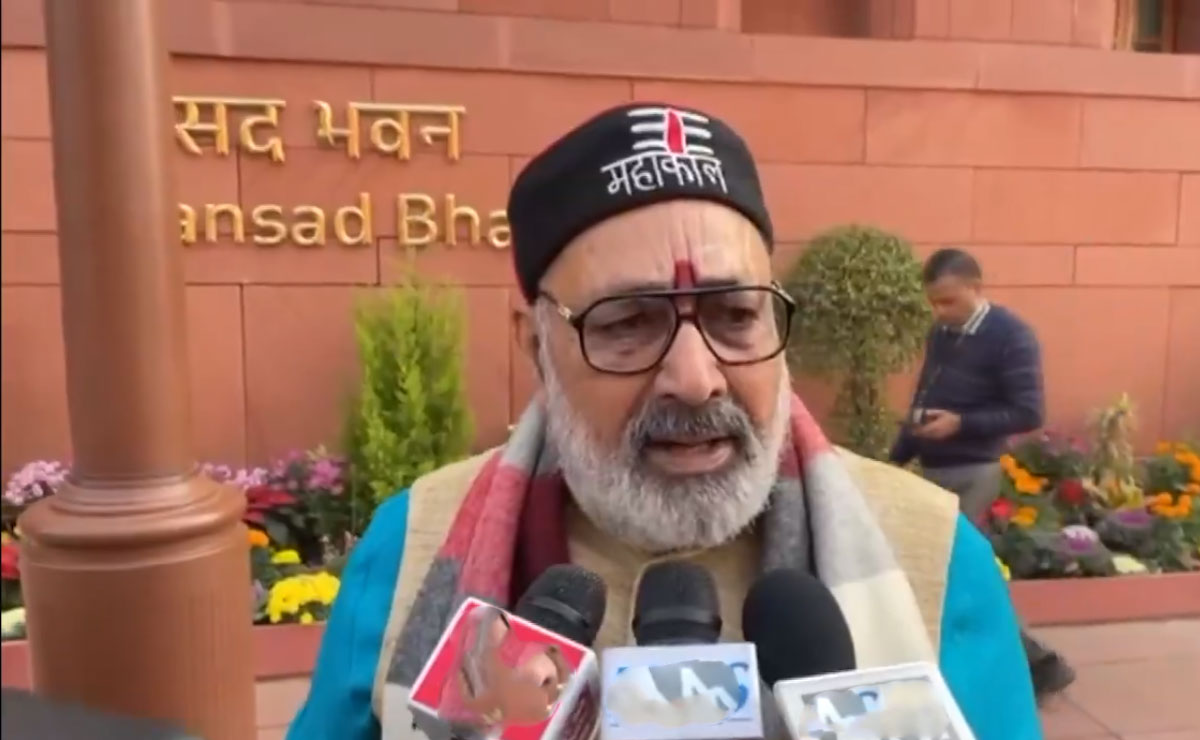 'Tragic event': Giriraj Singh on violent protests in Bangladesh