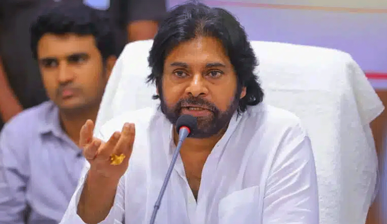 Telangana minister threatens to stop release of Pawan Kalyan's films over 'insulting' remark