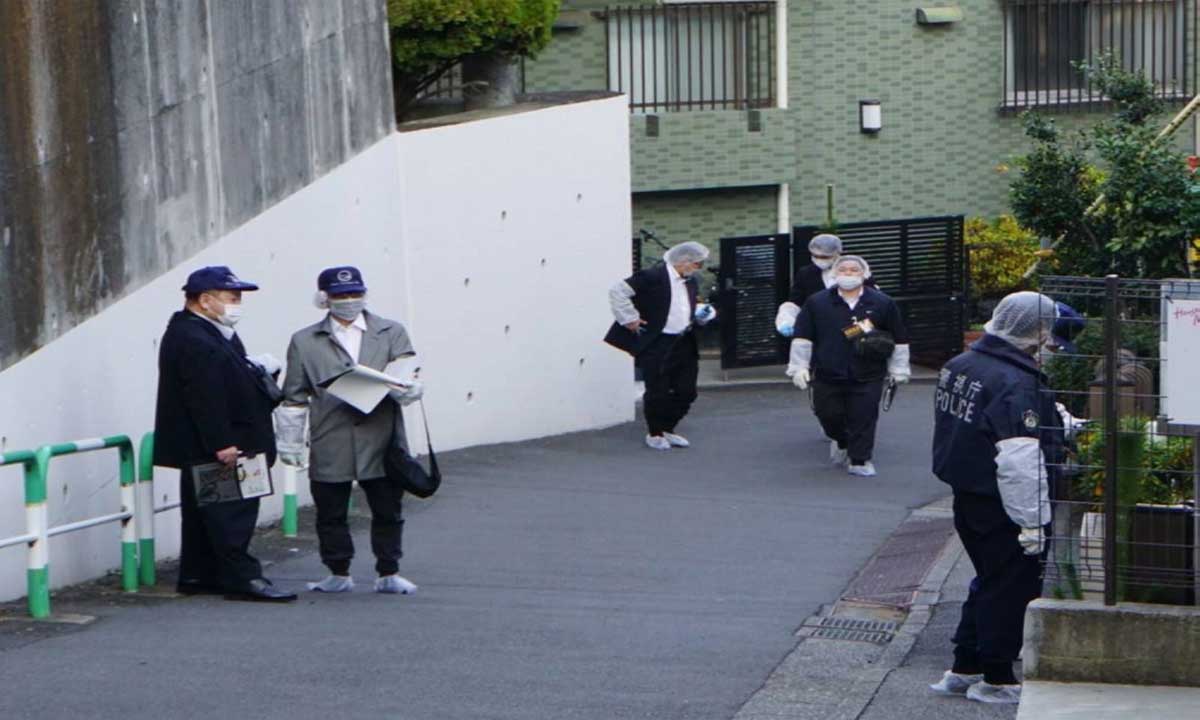 Woman injured in stabbing attack in Tokyo, suspect at large