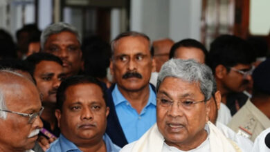 Ballari violence: Karnataka CM says bullet fired into air accidentally hit Cong worker; probe on