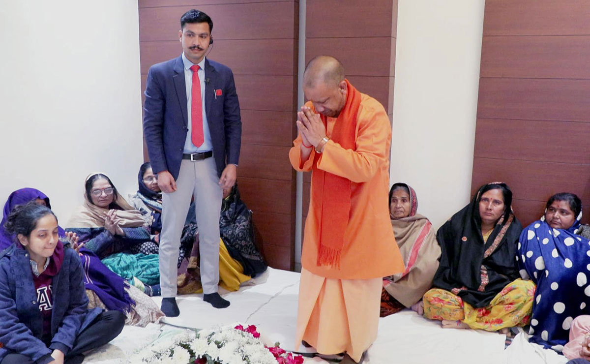 CM Yogi Adityanath Pays Tribute to BJP MLA Shyam Bihari Lal in Bareilly