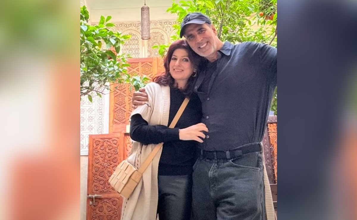 Twinkle Khanna Rings in Birthday with Akshay Kumar at Paris Perfume Museum