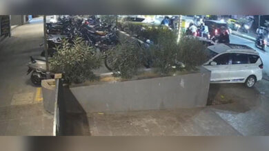 Vandalism on Roads: Ahmedabad Police Investigate SUV Assault