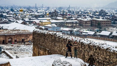 Fresh snowfall shuts highways in Kashmir, affects flight operations