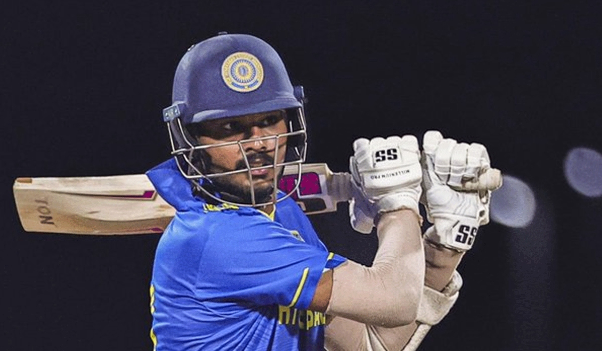 Hyderabad's Aman Rao Perala smashes double ton vs Bengal in Vijay Hazare Trophy