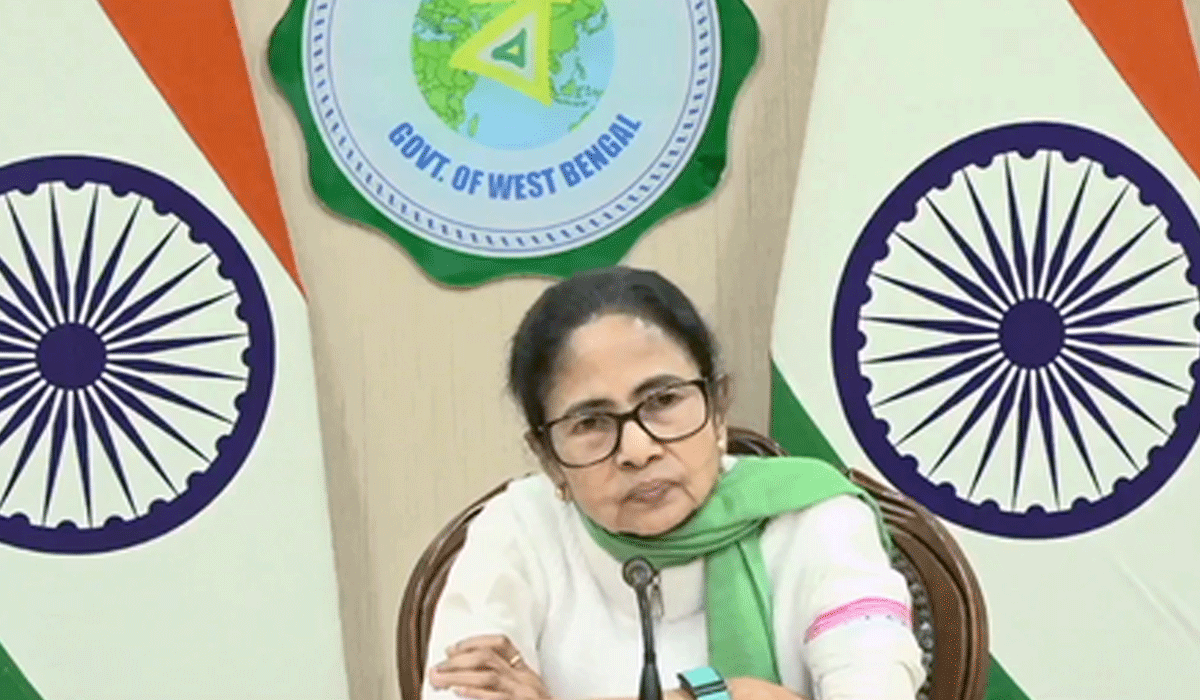 Mamata Banerjee accuses ECI of selectively 'targeting' minority voters in Bengal 