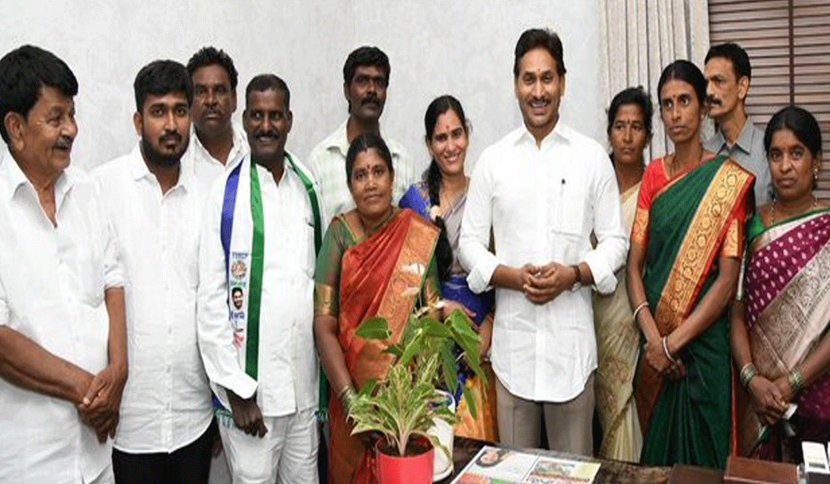 All institutions in Andhra Pradesh weakened under coalition rule, says Jagan