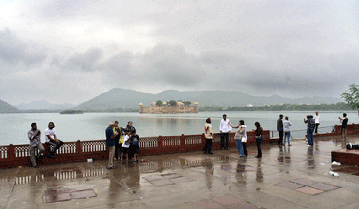 Rajasthan MeT Department issues orange, yellow alerts warning of rain, thunderstorms