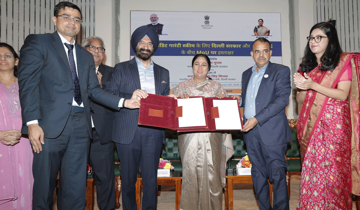 Delhi CM signs MoU for guarantee-free loans to small entrepreneurs