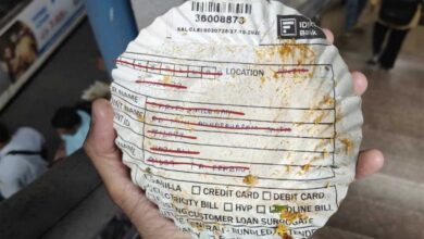 Data Privacy Shock: Bank Documents Used as Paper Plates at Street Food Stalls, Photo Goes Viral