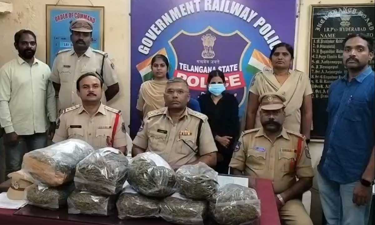 Inter-State Ganja Smuggler Arrested at Begumpet Railway Station, 16.4 Kg Ganja Seized