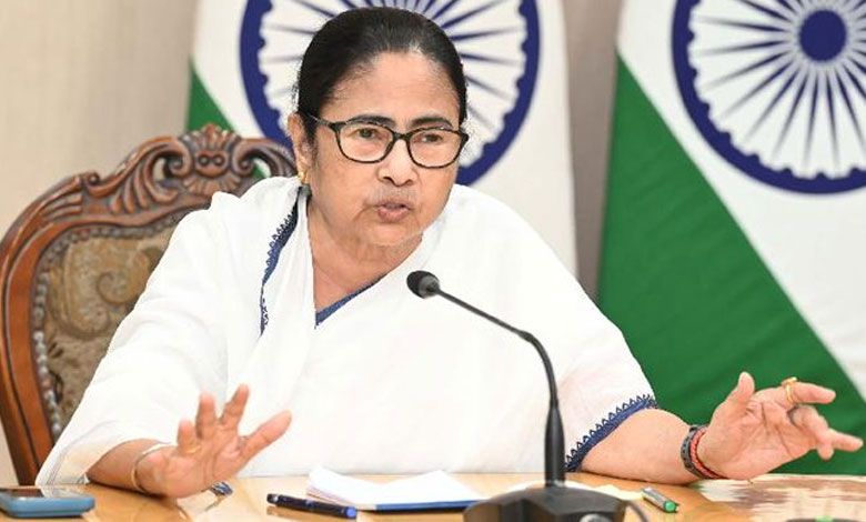 EC Deleted 54 Lakh ‘Genuine Voters’ in Bengal Without Hearing, Alleges Mamata Banerjee