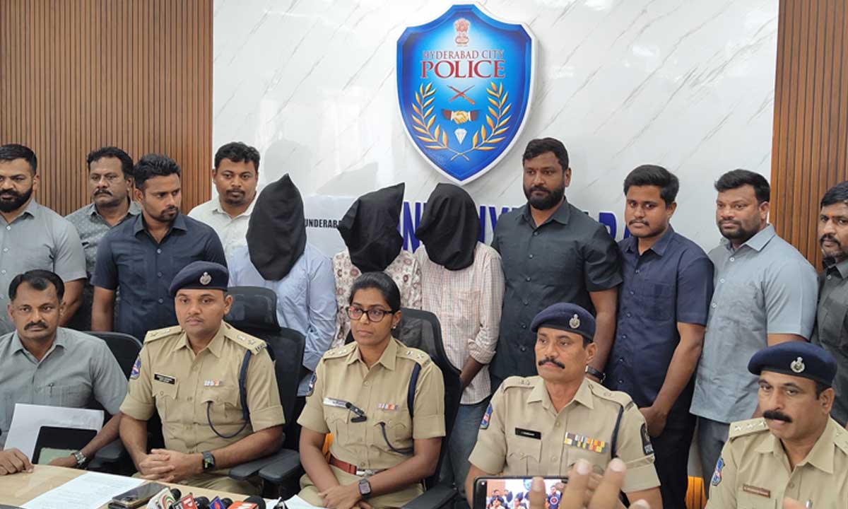 Secunderabad Task Force Nabs Robbery Gang, Three Arrested in East Marredpally Gold Robbery Case