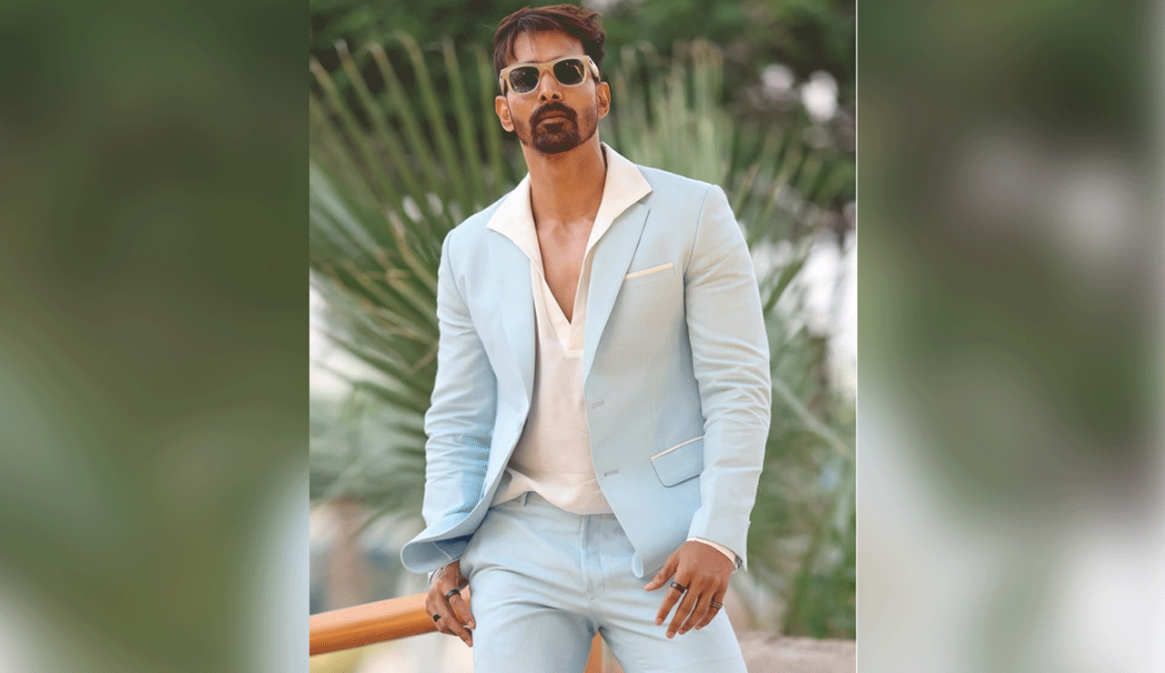 Harshvardhan Rane thanks director Omung Kumar as he wraps up the Vietnam schedule for 'Silaa’